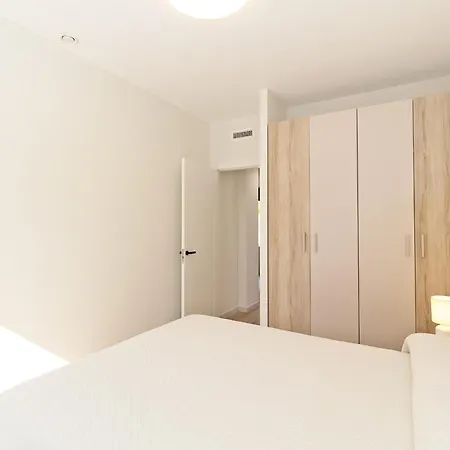 Oasis Lagos * Alginet