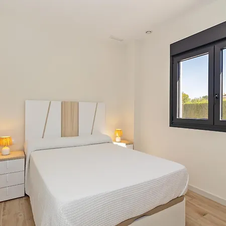 فيلة Oasis Lagos *